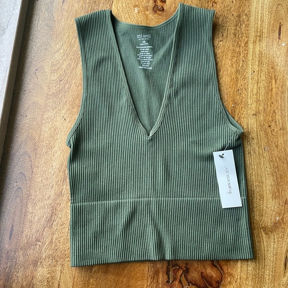 miami Tops - Francesca’s miami Olive Ribbed V-Neck Tank